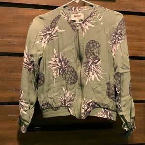 BB Dakota Pineapple Jacket